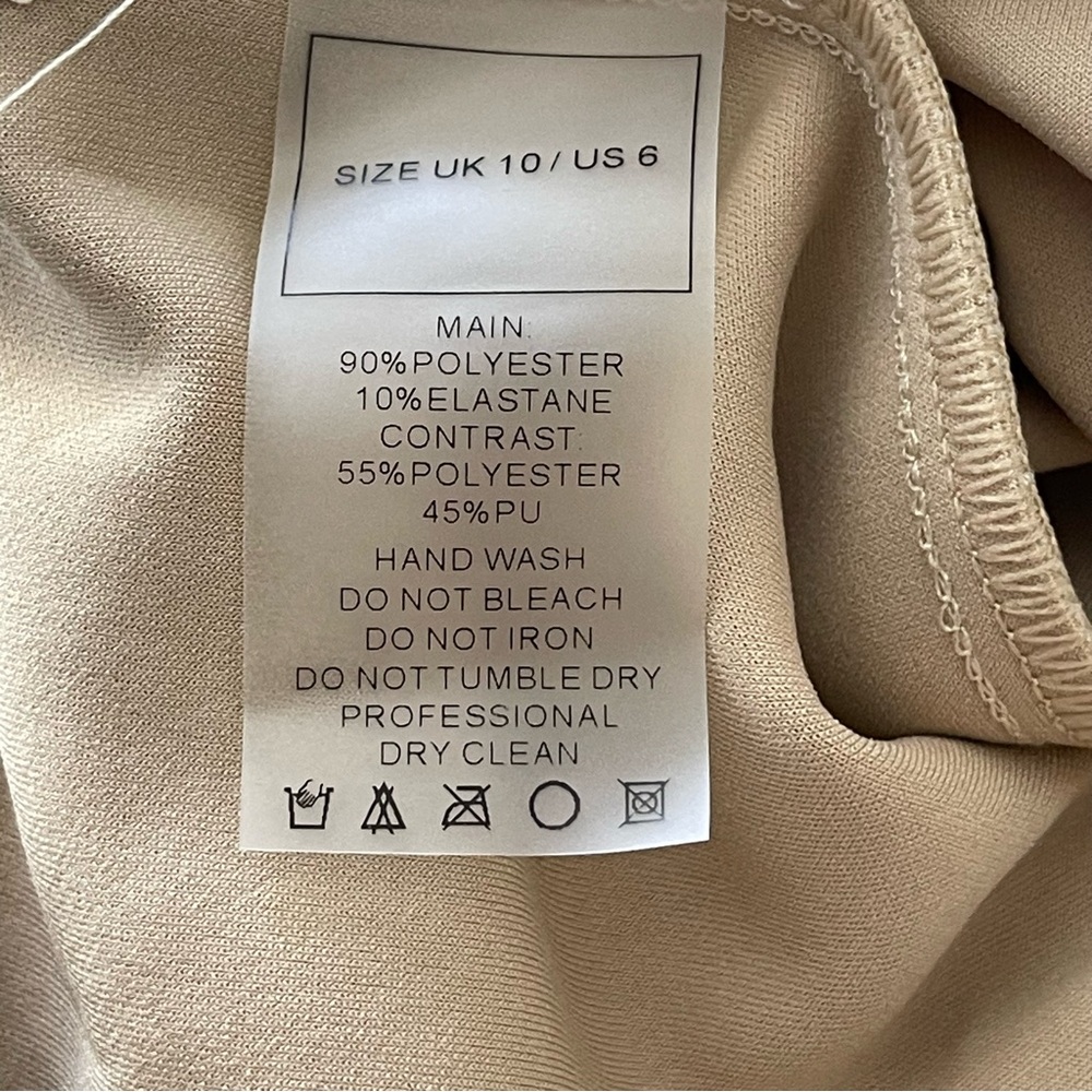 Maniere De Voir Edgy Cream Faux Suede And Leather leggings With Belts Size 6 - Picture 9 of 9
